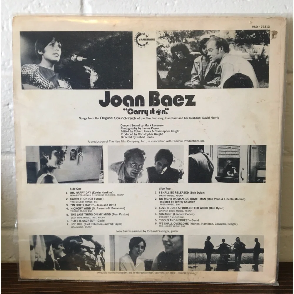 Joan Baez 'Carry It On' Soundtrack Album, featuring Bob Dylan and others 😎🎙🎼 - Picture 2 of 16
